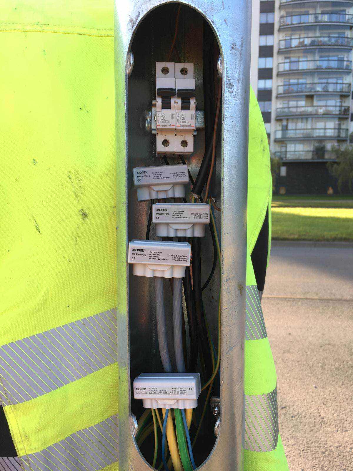 Elektroinstalācijas darbi būvniecības projektā